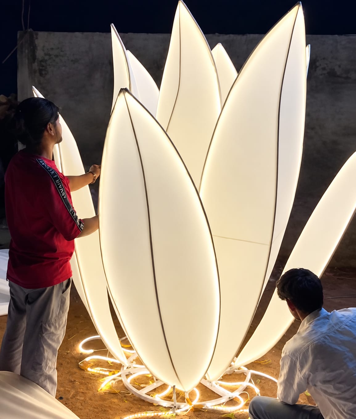 Fabric Lotus Lights Decoration for Weddings and Events